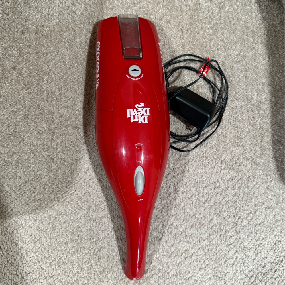 Dirt Devil Express V6 Cordless Bagless Handheld Vacuum